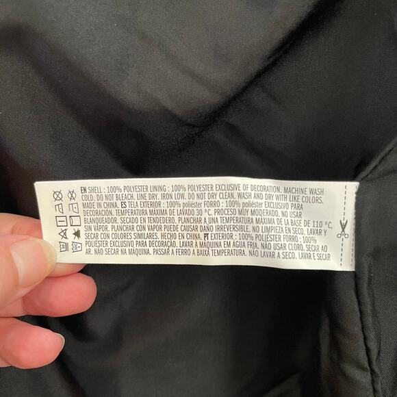 Forever 21 Ladies Black Jacket Furry Jacket Size Medium - Picture 5 of 6